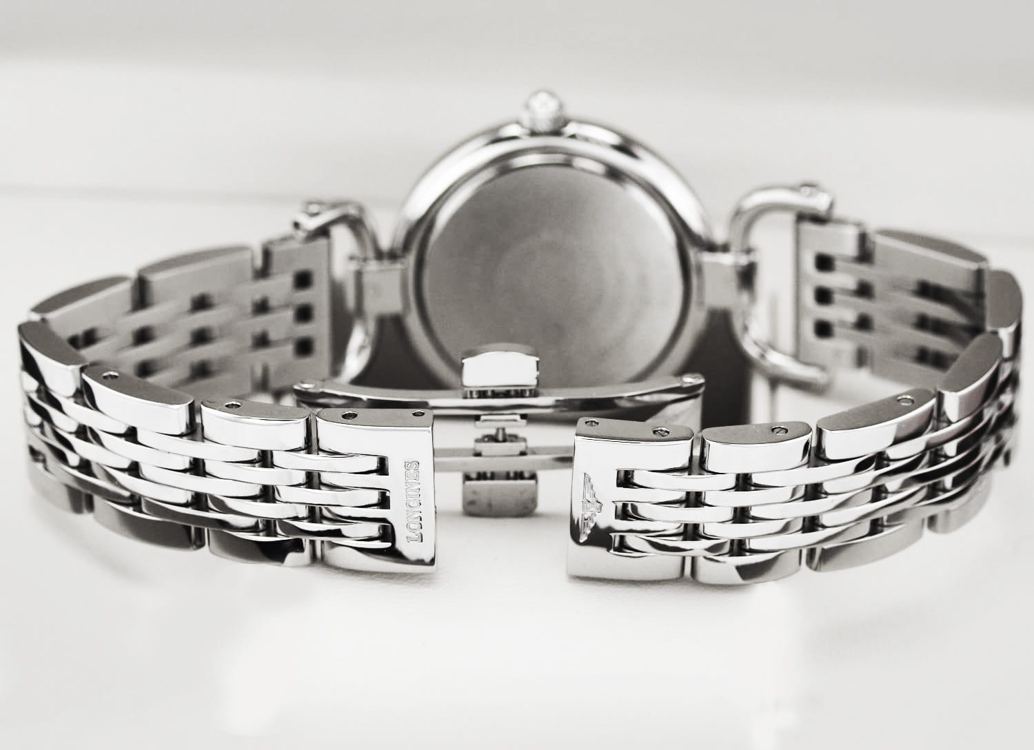 Longines Longines Equestrian Collection L6.131.0.57.6, equestrian швейцария женские часы на браслете нержавеющая сталь 316l боковой вид