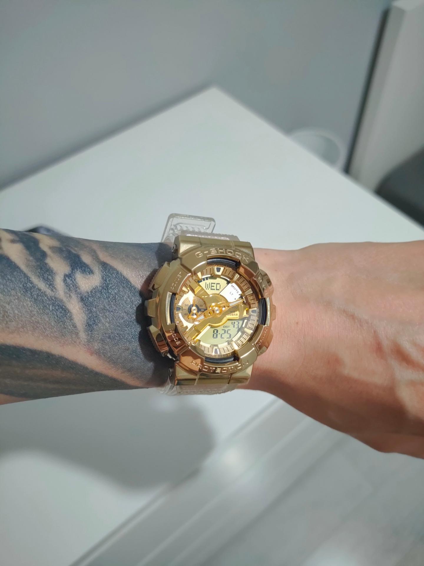 Casio Casio G-Shock GM-110SG-9AER мужские часы золотой циферблат на запястье