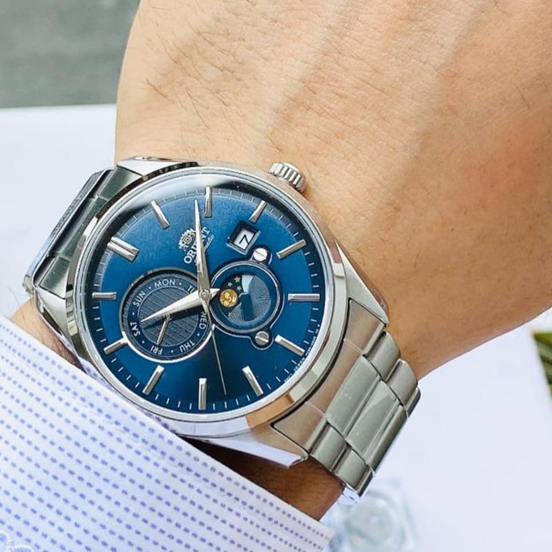 Orient Orient Sun & Moon RA-AK0308L (RN-AK0308L) , наручные мужские часы фото под углом