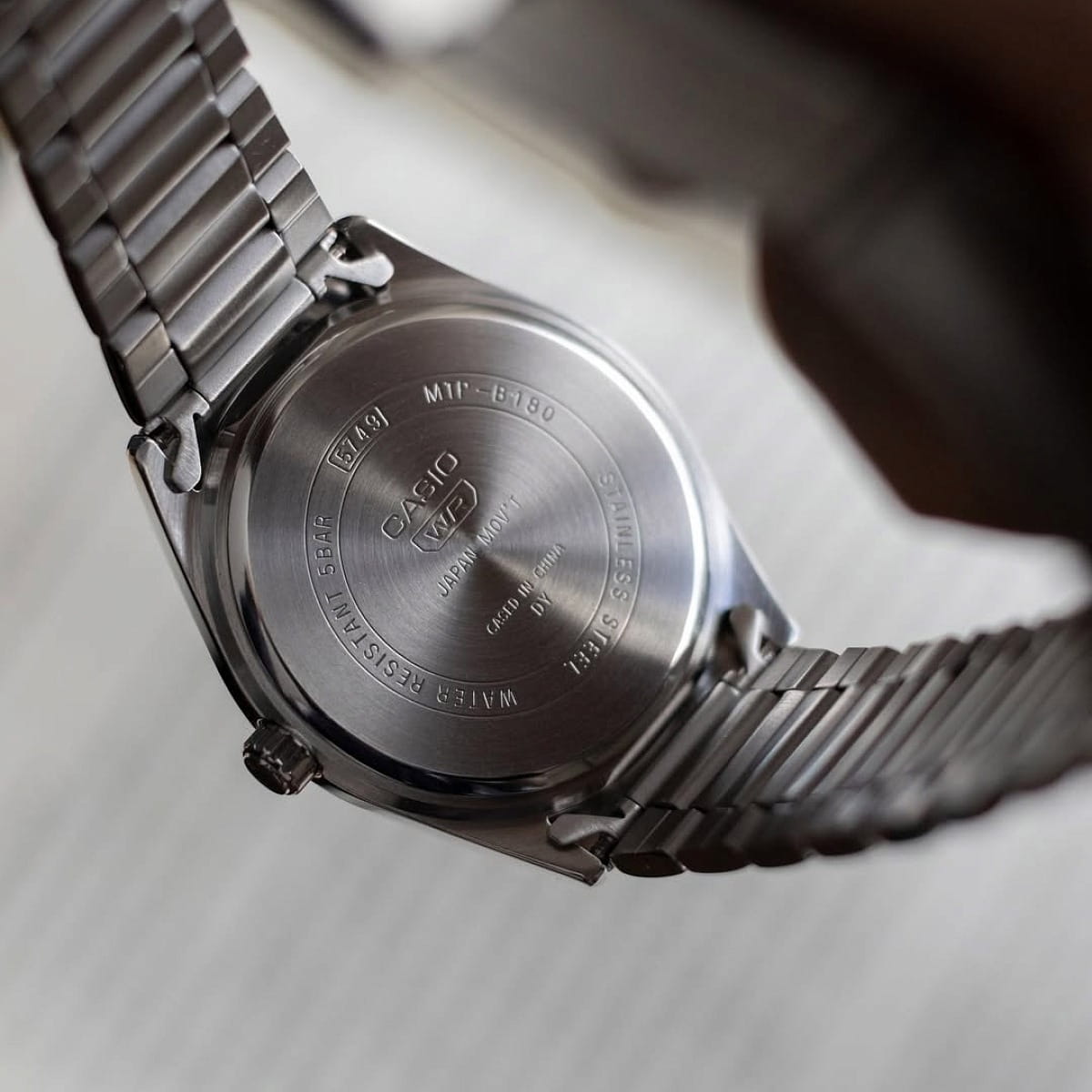 Casio Casio Collection MTP-B180D-7A , наручные мужские часы фото под углом