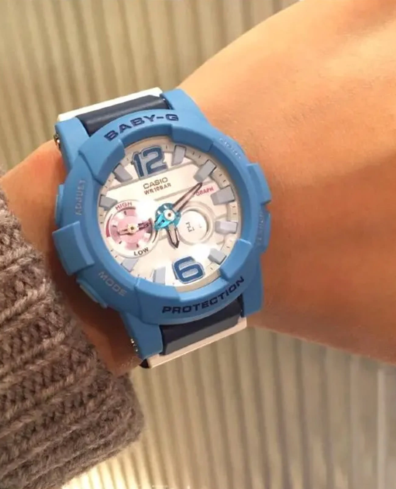 Casio Casio Baby-G BGA-180-2B3DR женские часы голубой циферблат на запястье