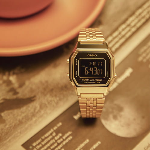 Casio Casio Vintage LA680WGA-1BDF (LA680WGA-1B) женские часы черный циферблат на запястье