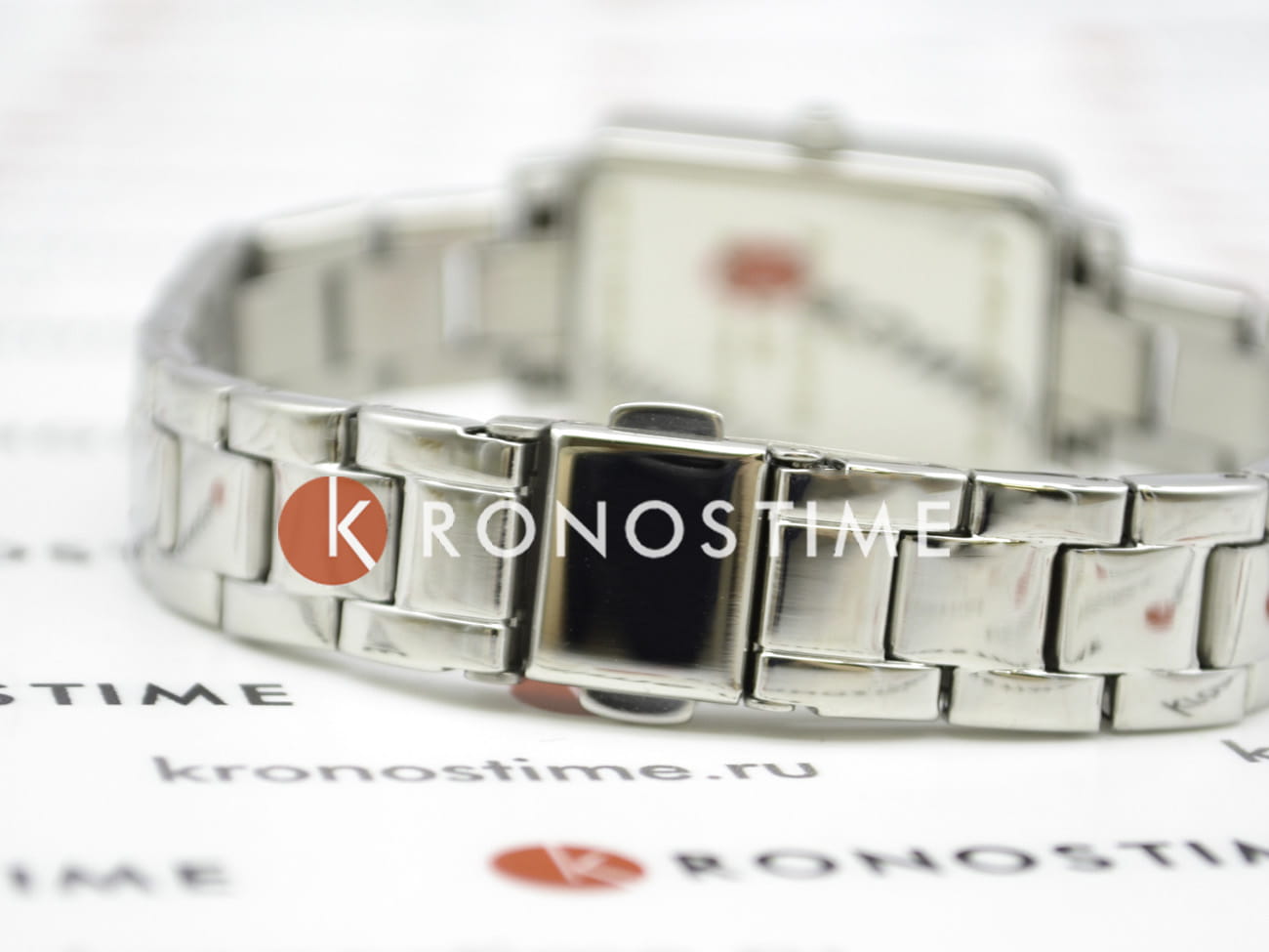 Pierre Lannier 051J621 женские часы застежка крупным планом