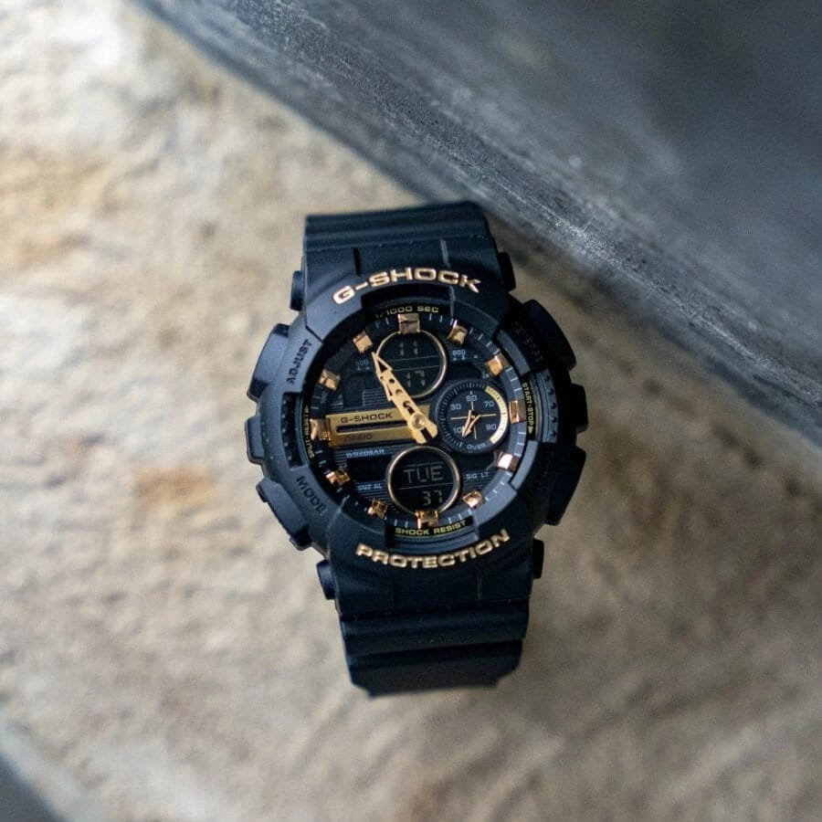 Casio Casio G-Shock GMA-S140M-1ADR (GMA-S140M-1A) электронные часы с аксессуарами женские часы модель GMA-S140M-1A