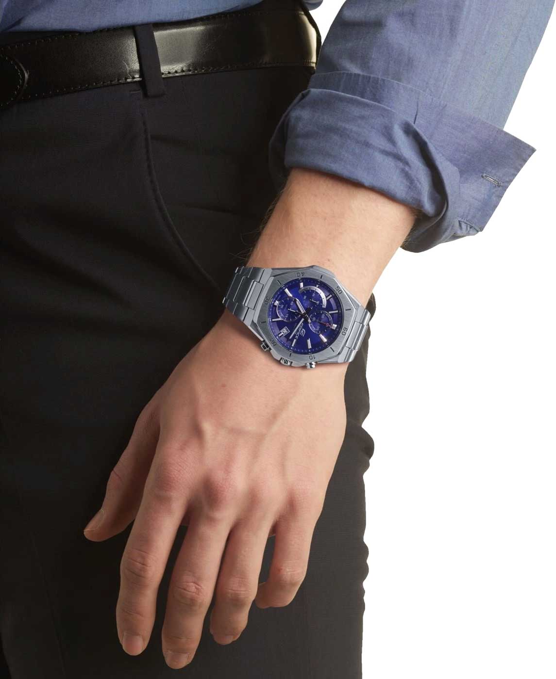 Casio Casio Edifice EFB-680D-2B , наручные мужские часы фото под углом