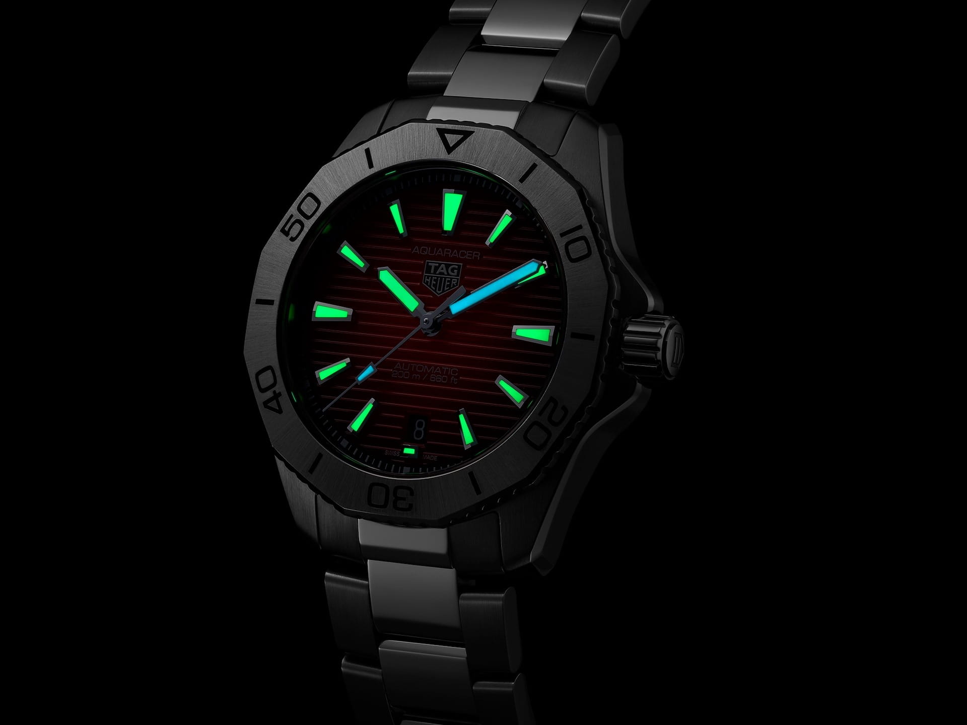 TAG Heuer TAG Heuer Aquaracer Professional WBP2114.BA0627 мужские часы розовый циферблат на запястье