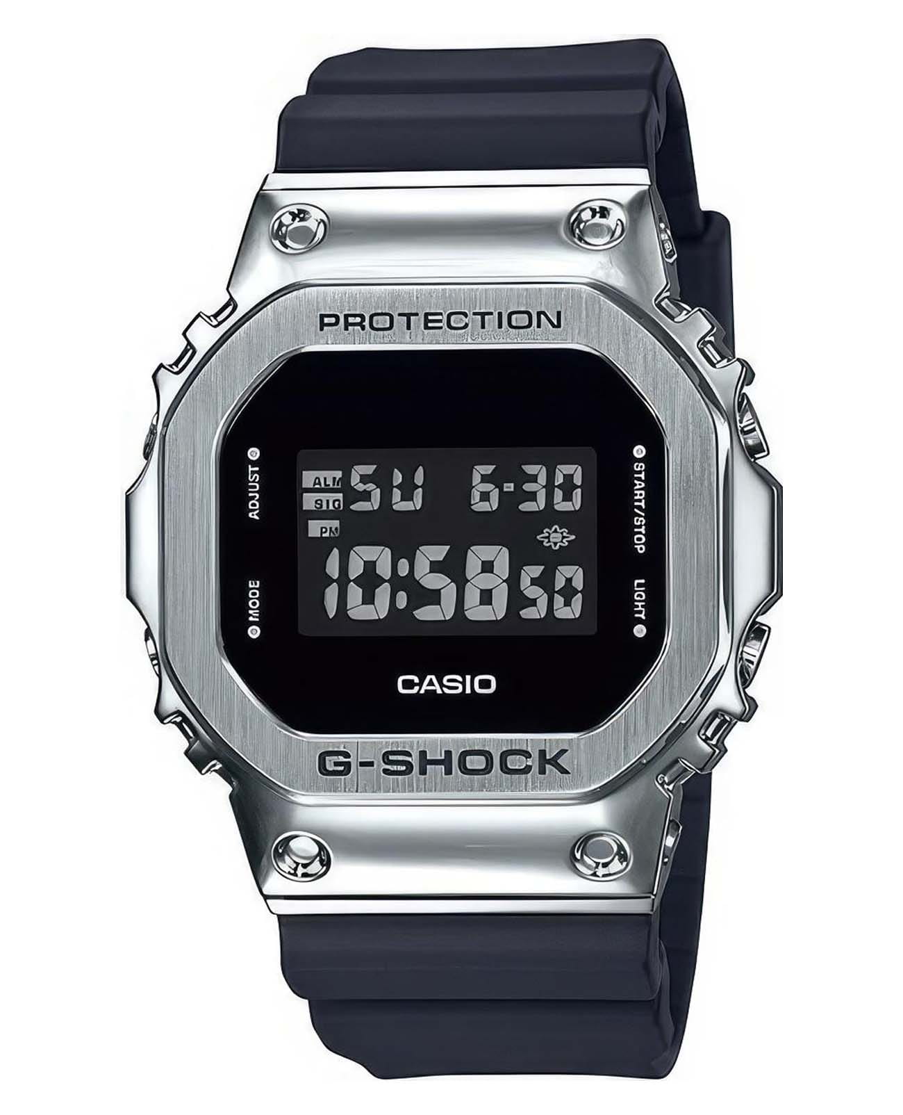 Casio Casio G-Shock GM-5600U-1DR GM GM-5600U-1 электронные мужские часы черный циферблат, браслет пластик — вид спереди