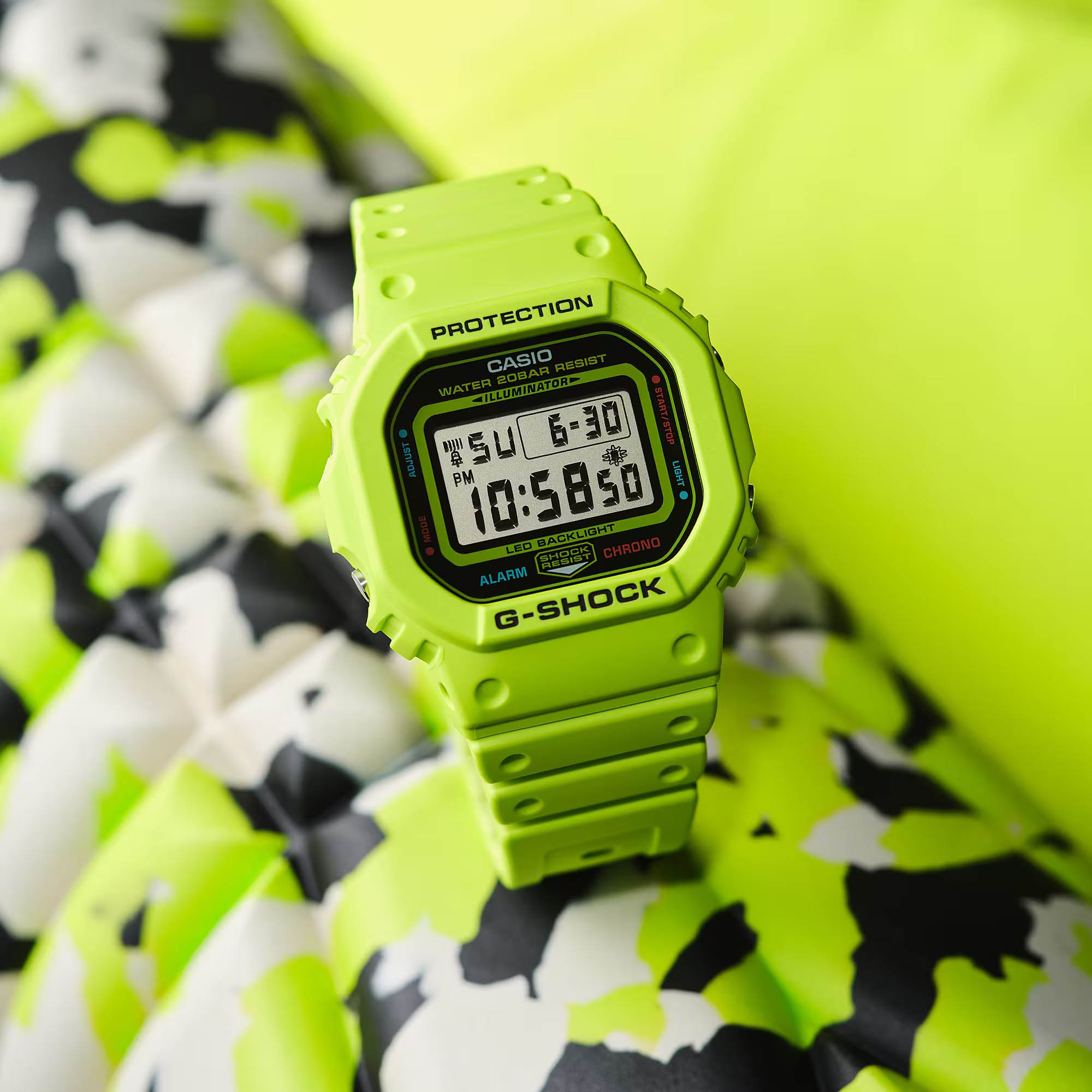 Casio Casio G-Shock DW-5600EP-9DR (DW-5600EP-9) DW-5600, наручные мужские часы фото под углом