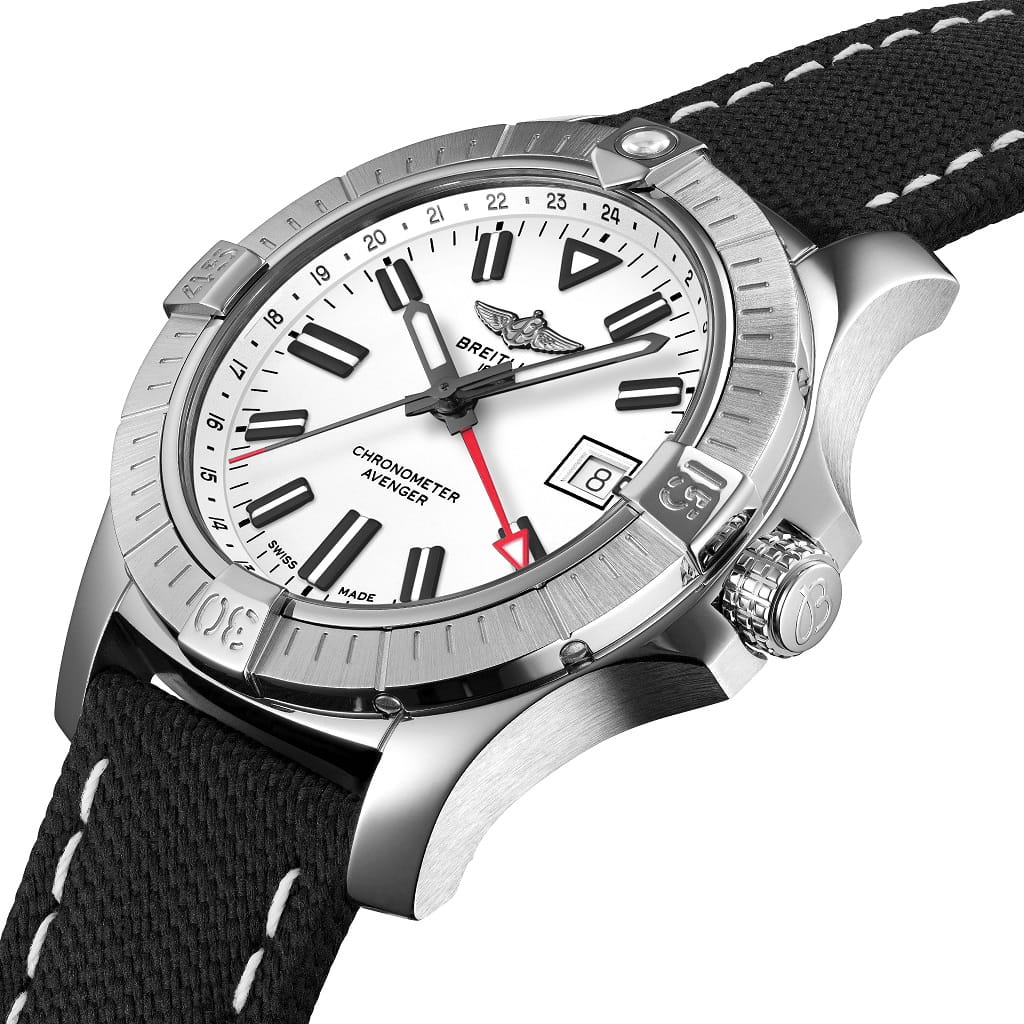 Breitling Breitling Avenger Automatic GMT 43 A32397101A1X2 , наручные мужские часы фото под углом