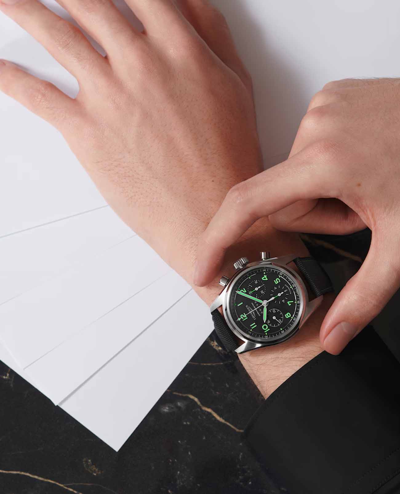 Longines Longines Spirit Pioneer Edition L3.829.1.53.2 мужские часы черный циферблат на запястье