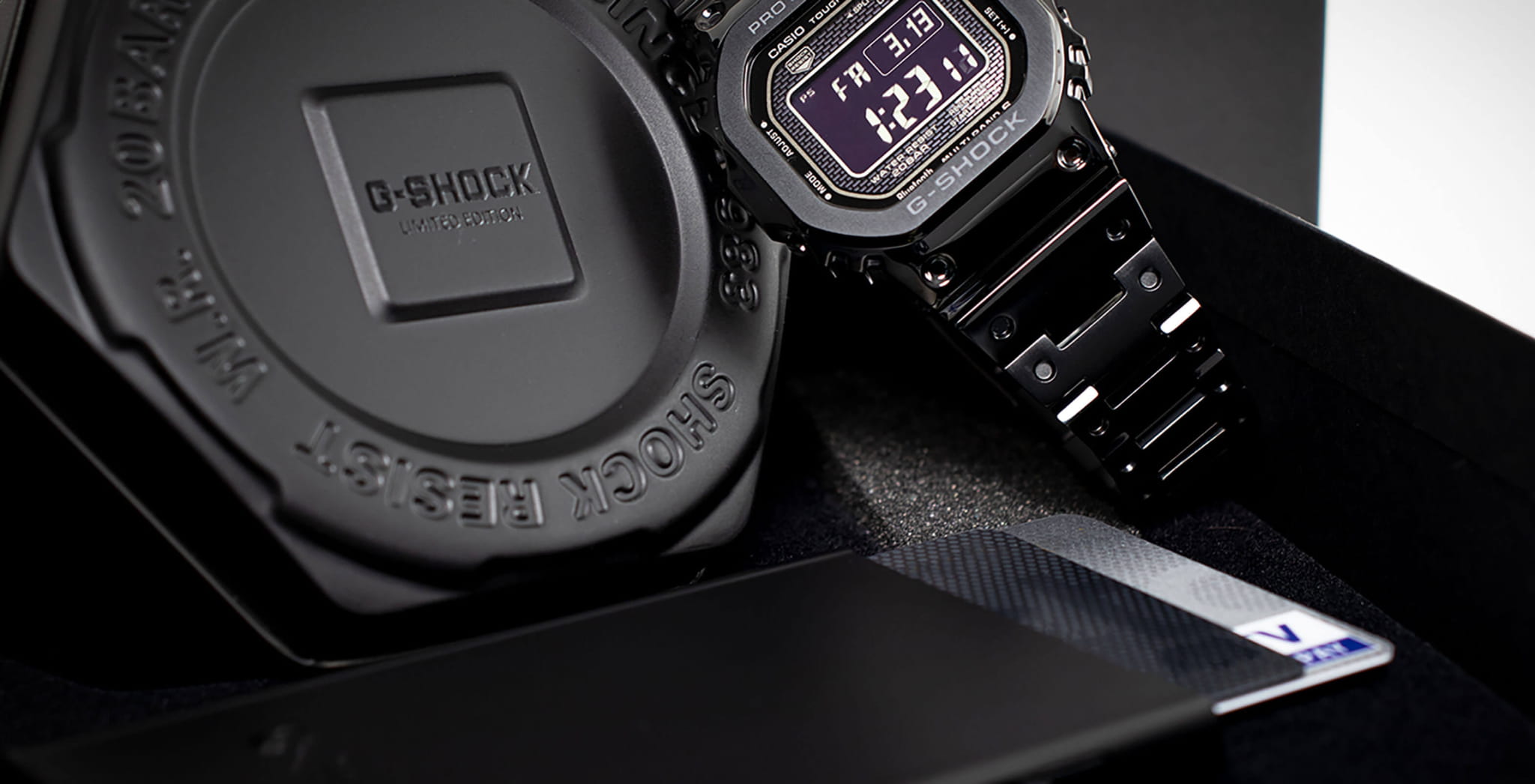 Оригинальные часы Casio Casio G-Shock GMW-B5000GDLTD-1 в фирменной упаковке от производителя