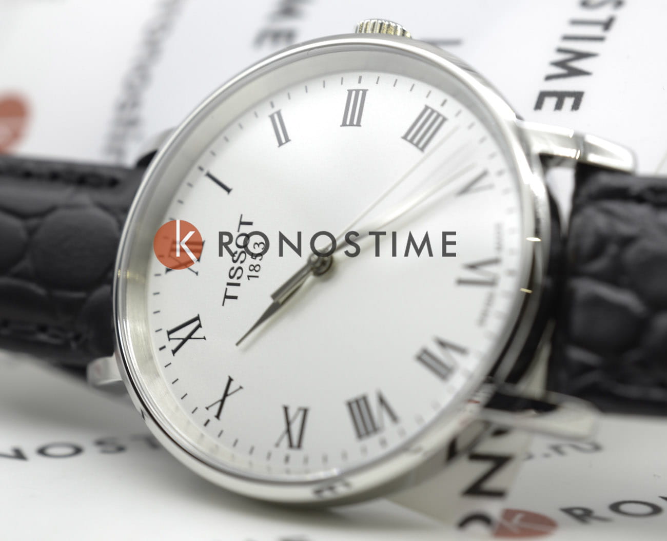 Оригинальные часы Tissot Tissot Everytime T143.210.16.033.00 кварцевые калибр механизма eta f05.412 общий вид