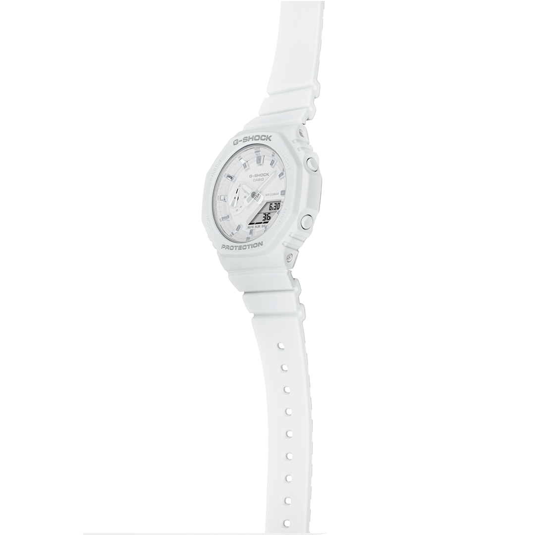 Casio GMA-S2100-7AER женские часы застежка крупным планом