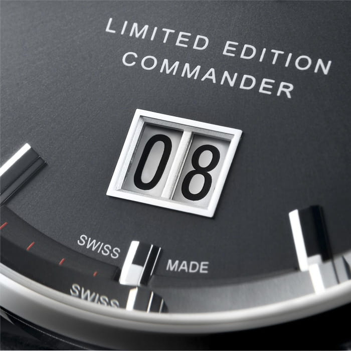 Mido Mido Commander Big Date 60th Anniversary Limited Edition M021.626.16.081.00  — детали корпуса и кожаный