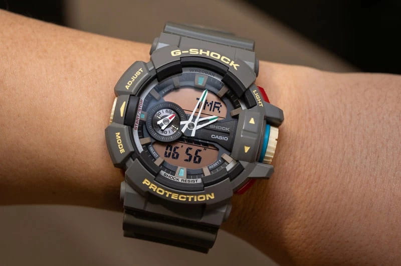 Casio Casio G-Shock GA-400PC-8ADR (GA-400PC-8A) GA, наручные мужские часы фото под углом