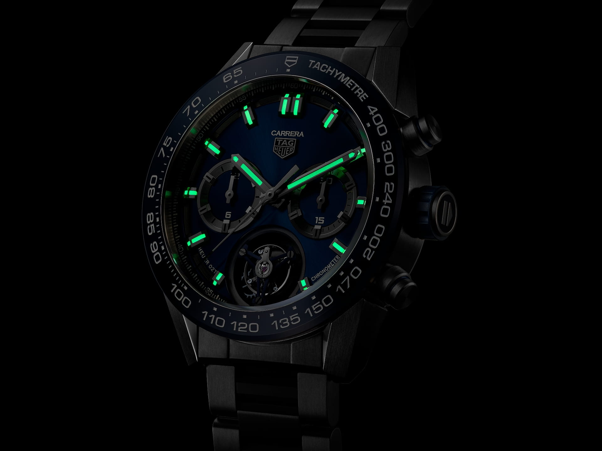 TAG Heuer TAG Heuer Carrera CAR5A8C.BF0707 механические мужские часы часы крупный план синий циферблата