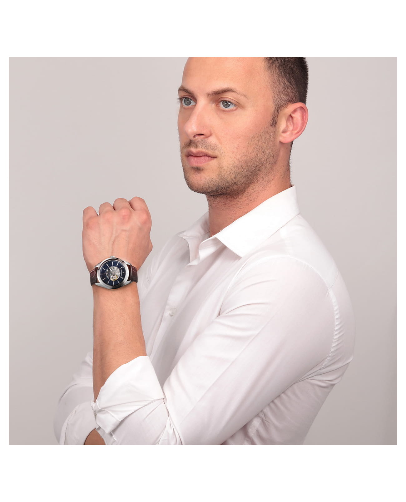 Maserati Maserati COMPETIZIONE R8821112005,  италия мужские часы на браслете кожаный боковой вид