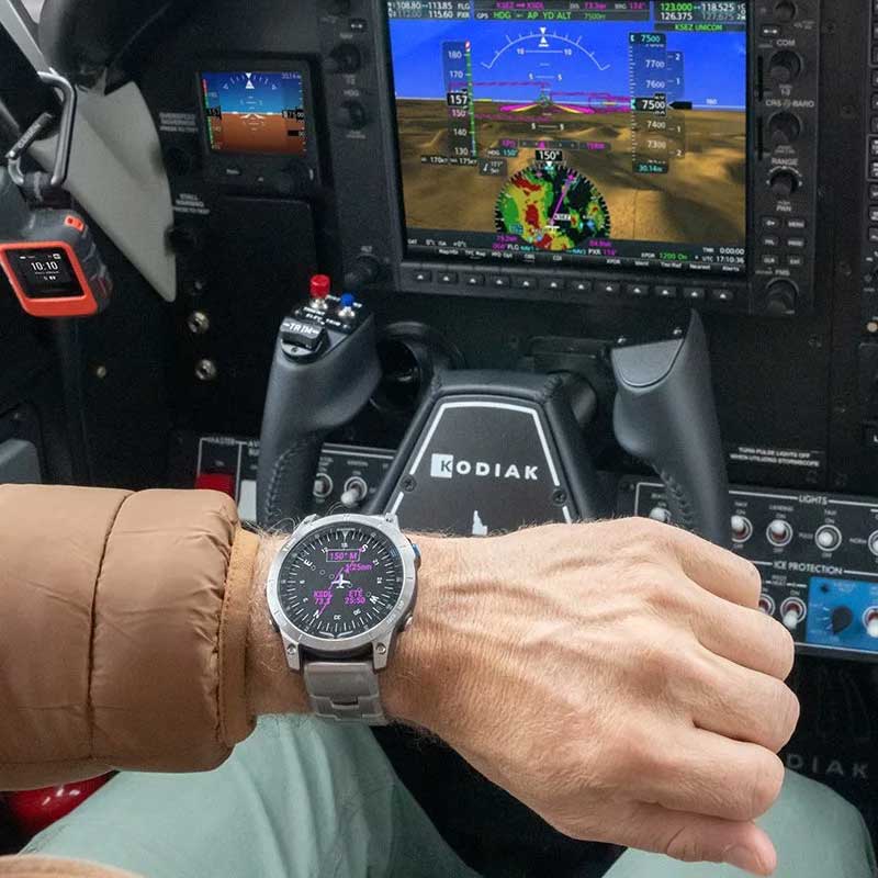 Garmin Garmin D2 Mach 1 010-02582-51 , наручные мужские часы фото под углом