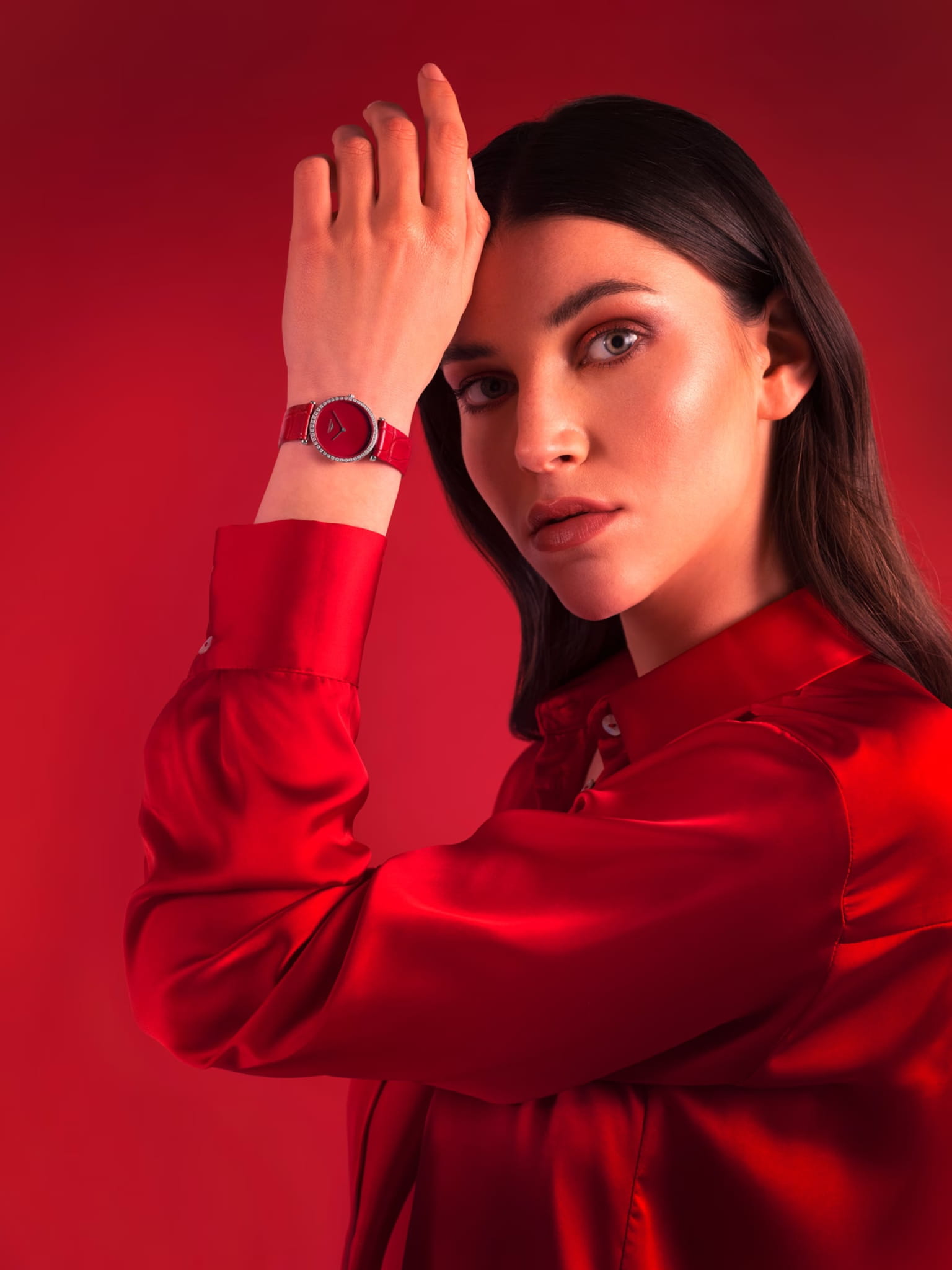 Longines Longines La Grande Classique L4.523.0.91.2 женские часы красный циферблат на запястье