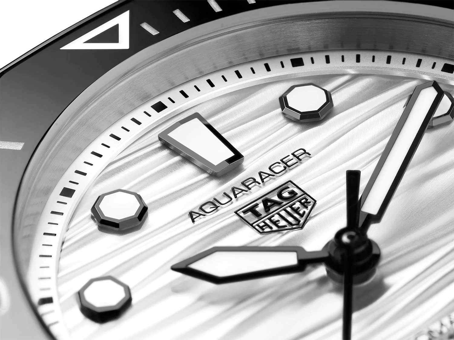 Оригинальные часы TAG Heuer TAG Heuer Aquaracer Professional 300 WBP231C.BA0626 механические калибр механизма calibre 5 общий вид