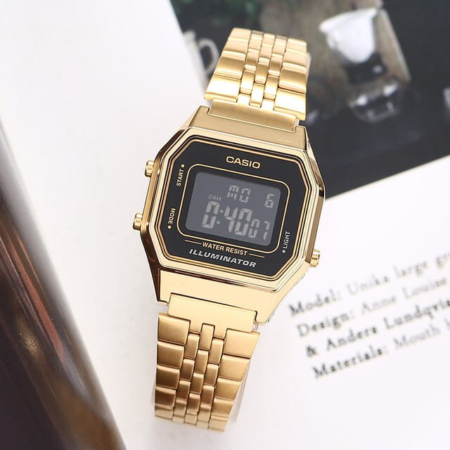 Casio Casio Vintage LA680WGA-1BDF (LA680WGA-1B), vintage япония женские часы на браслете сталь с ip покрытием боковой вид