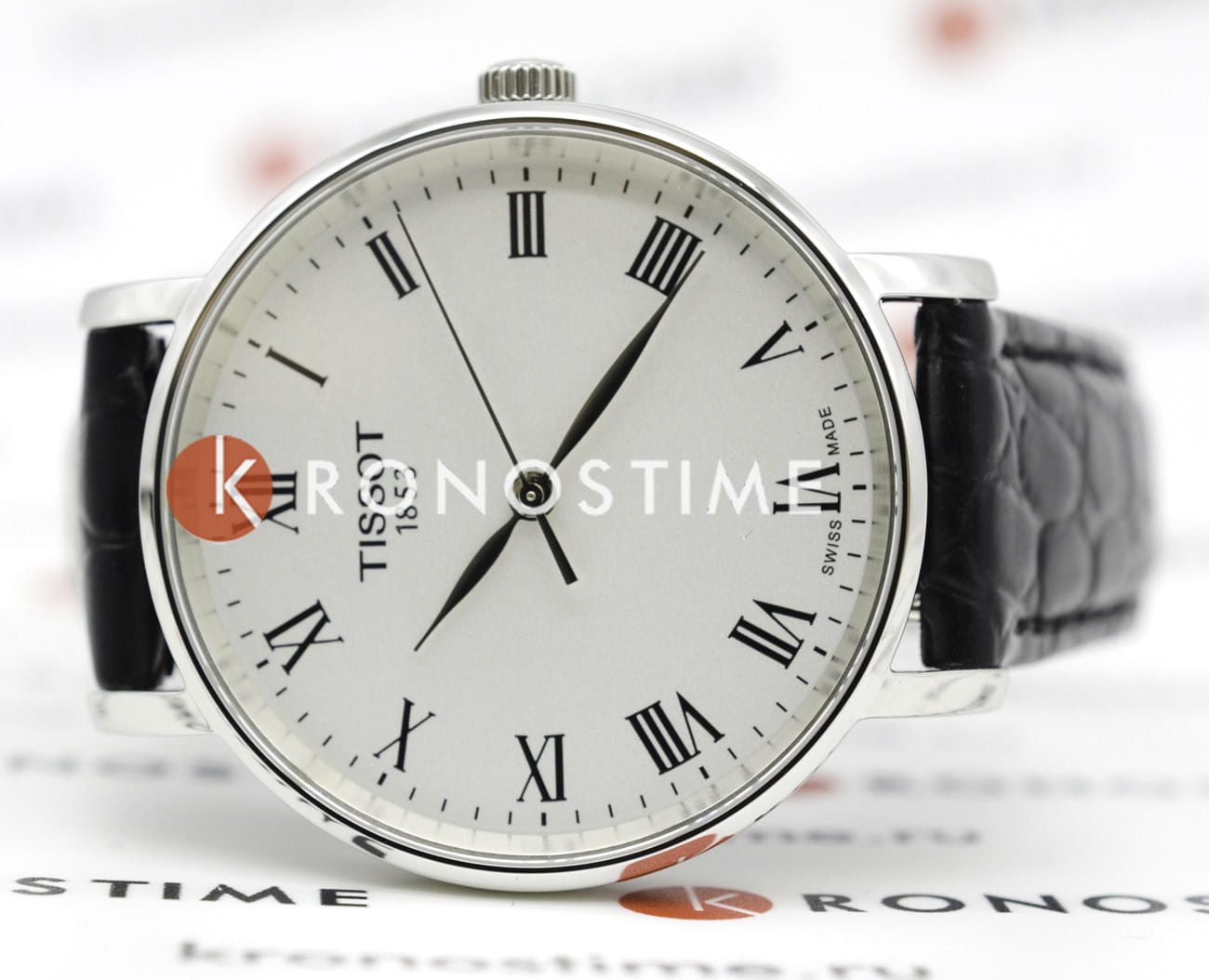 Tissot Tissot Everytime T143.210.16.033.00 Everytime, наручные женские часы фото под углом