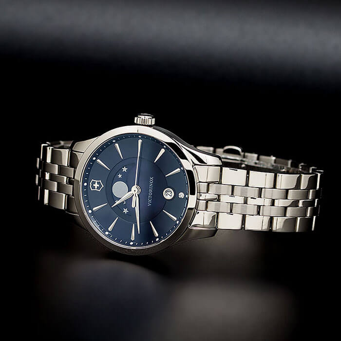 Victorinox Victorinox 241752 женские часы перламутровый циферблат на запястье