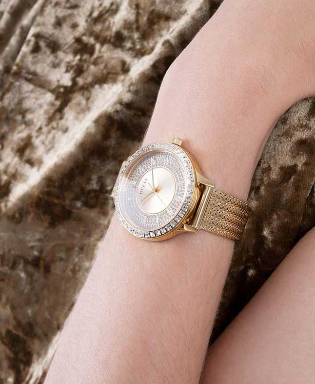 Guess Guess Dress Steel GW0402L2 , наручные женские часы фото под углом