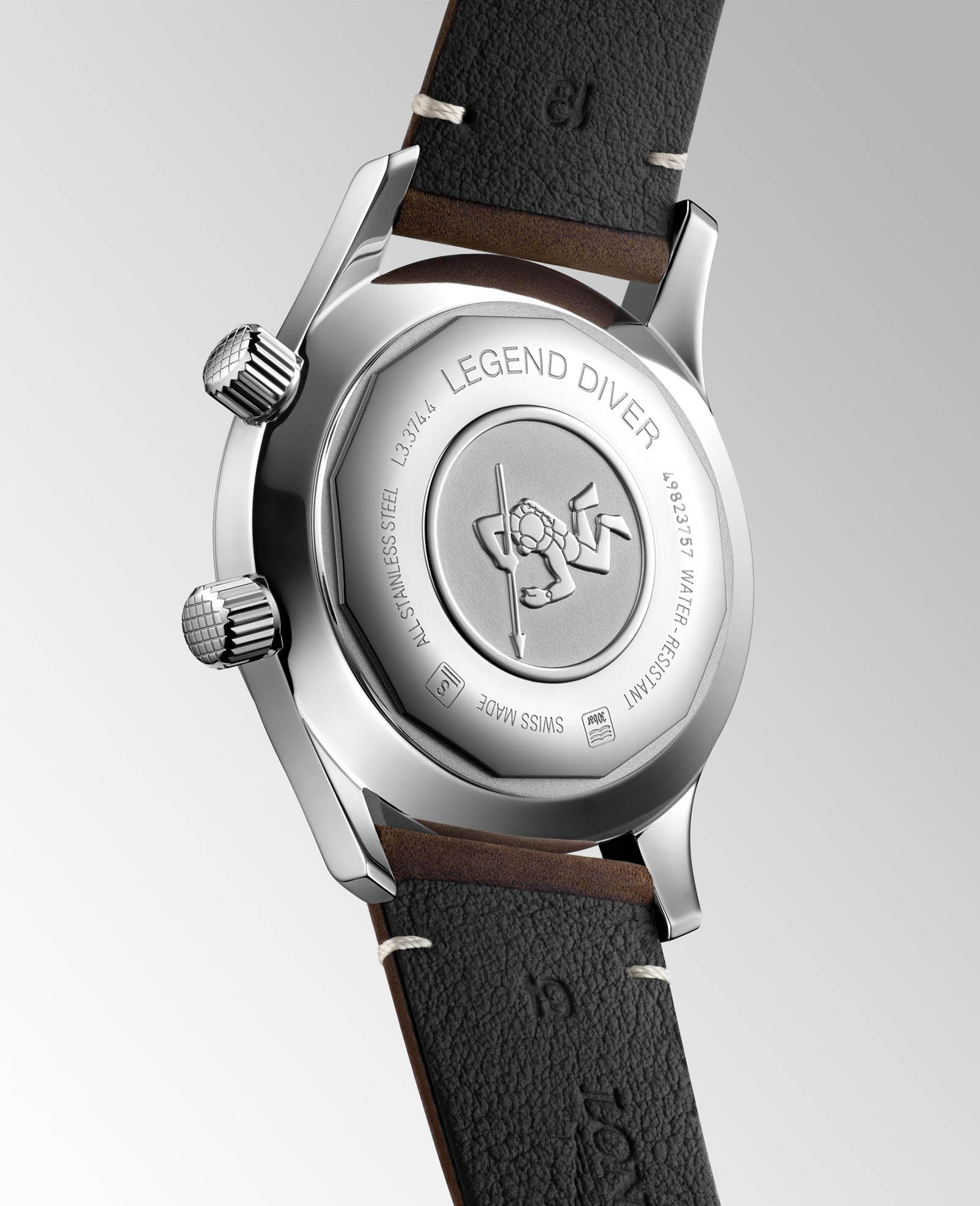 Longines Longines Legend Diver Watch L3.374.4.60.0 , наручные женские часы фото под углом