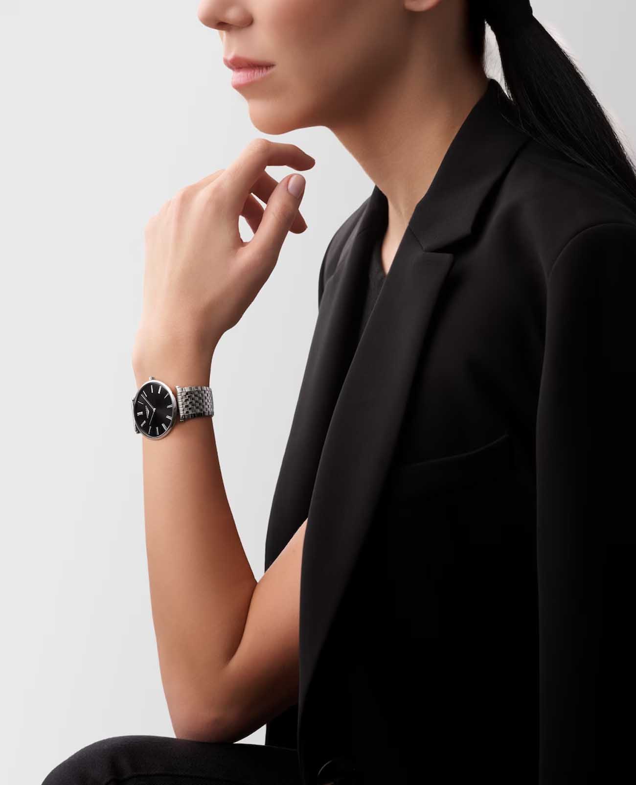 Longines Longines La Grande Classique L4.866.4.51.6 женские часы черный циферблат на запястье