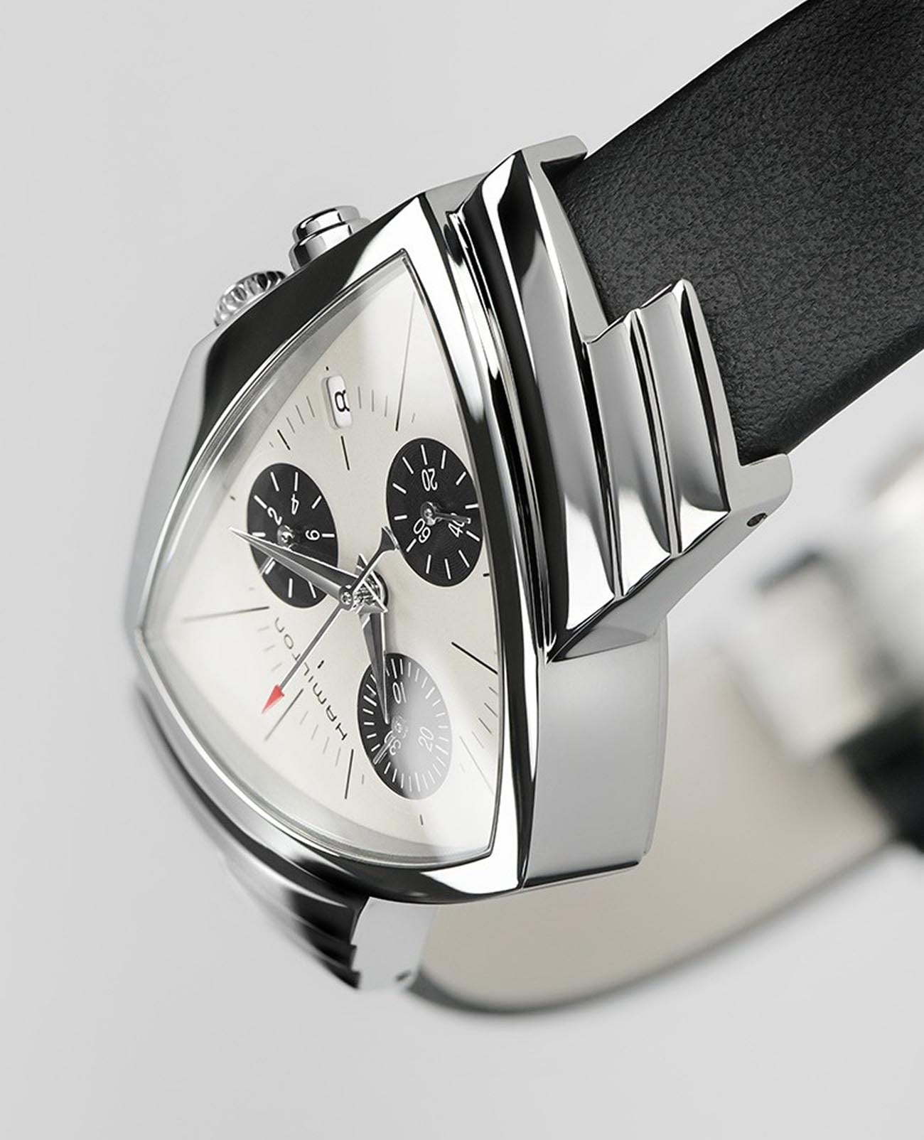 Hamilton Hamilton Ventura Chrono Quartz H24432751 , наручные мужские часы фото под углом