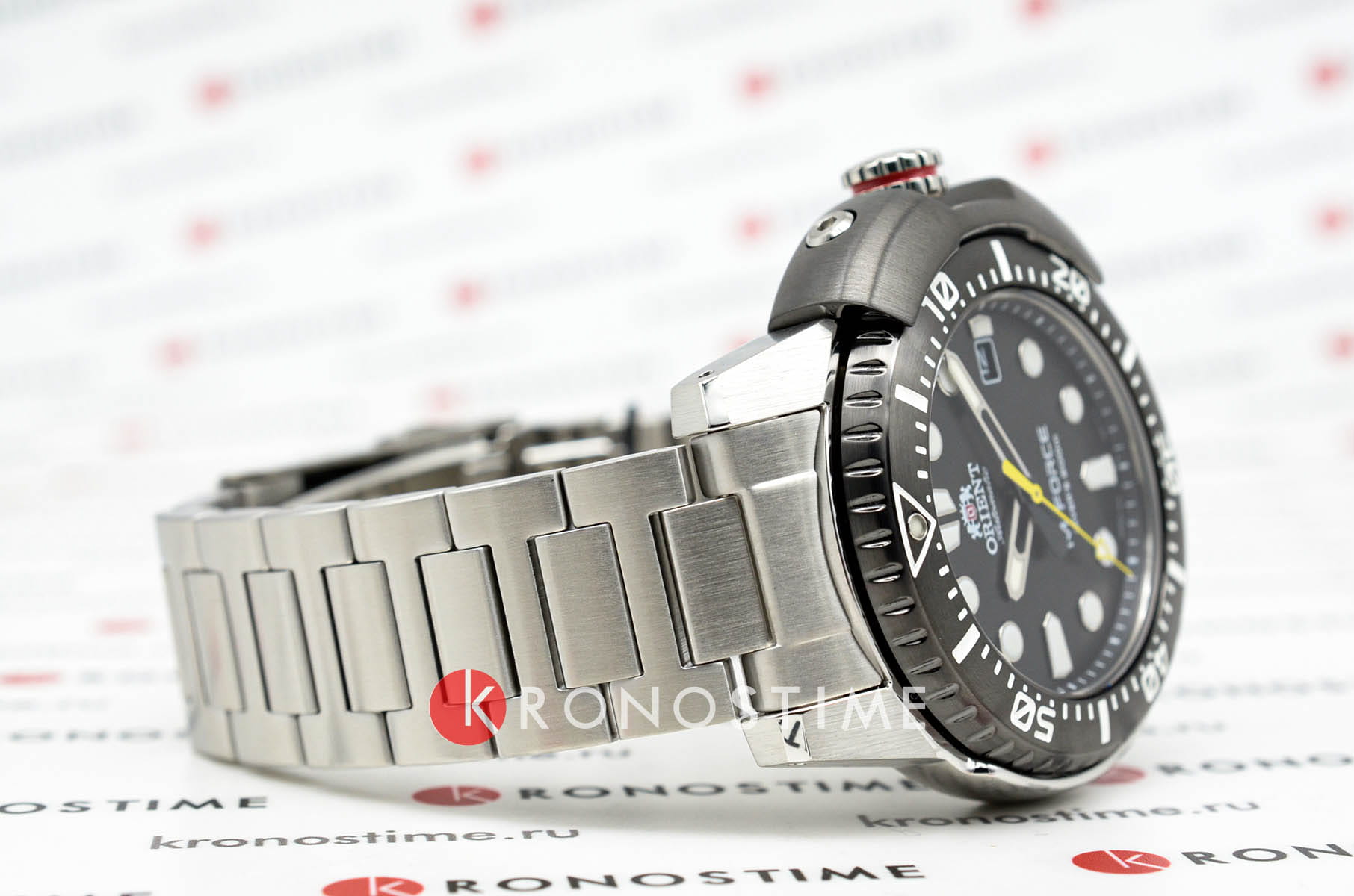 Orient Orient M-Force RA-AC0L01B (RN-AC0L01B), m-force япония мужские часы на браслете нержавеющая сталь боковой вид