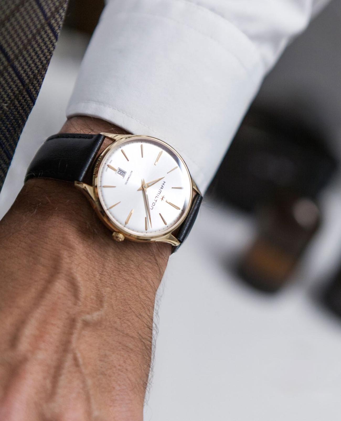 Hamilton Hamilton Jazzmaster Gent Quartz H32441551, jazzmaster швейцария мужские часы на браслете кожаный боковой вид