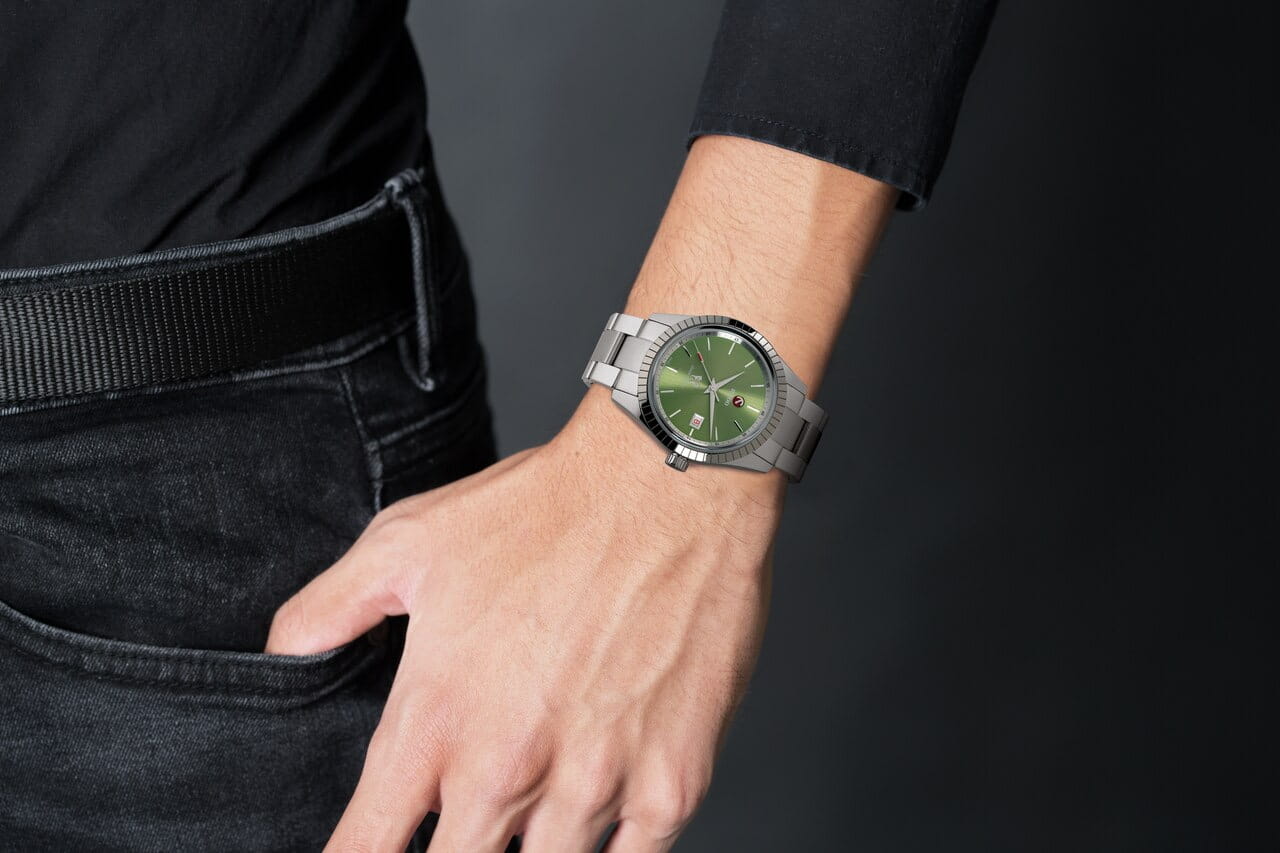 Rado Rado Golden Horse Automatic R33101314 механические мужские часы часы крупный план зеленый циферблата