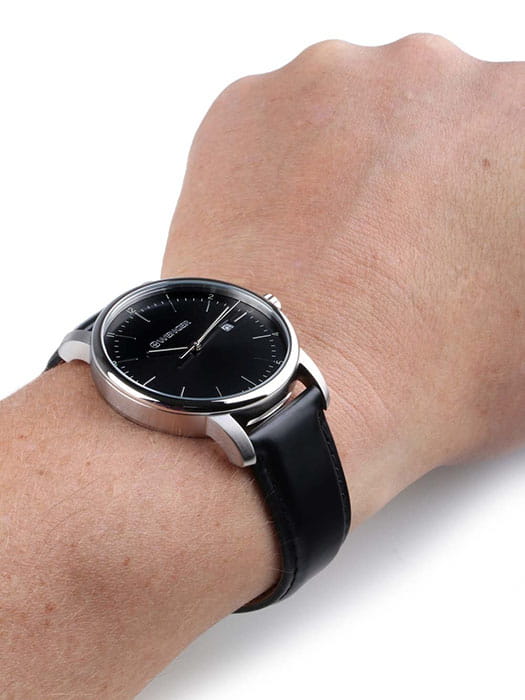 Оригинальные часы  Wenger 01.1741.110 кварцевые калибр механизма  общий вид