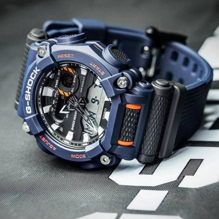 Casio Casio G-Shock GA-900-2A электронные мужские часы часы крупный план черный циферблата