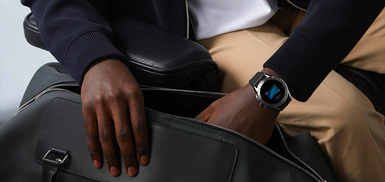 TAG Heuer TAG Heuer Connected Calibre E3 - 45 mm SBG8A12.BT6219 электронные мужские часы часы крупный план черный циферблата