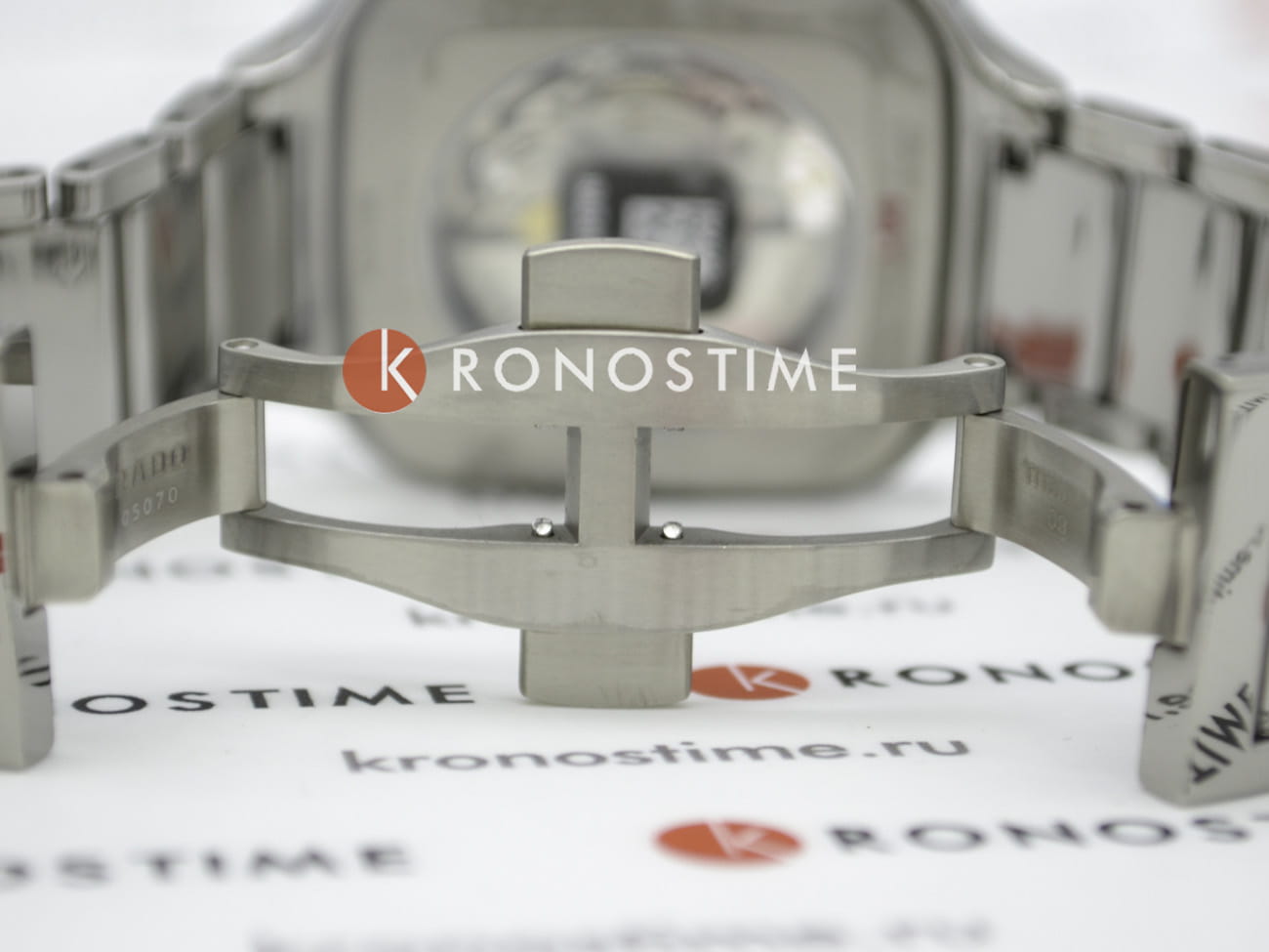 Rado Rado True Square Automatic Open Heart R27083202 Automatic — детали корпуса и титан + высокотехнологичная плазменная керамика