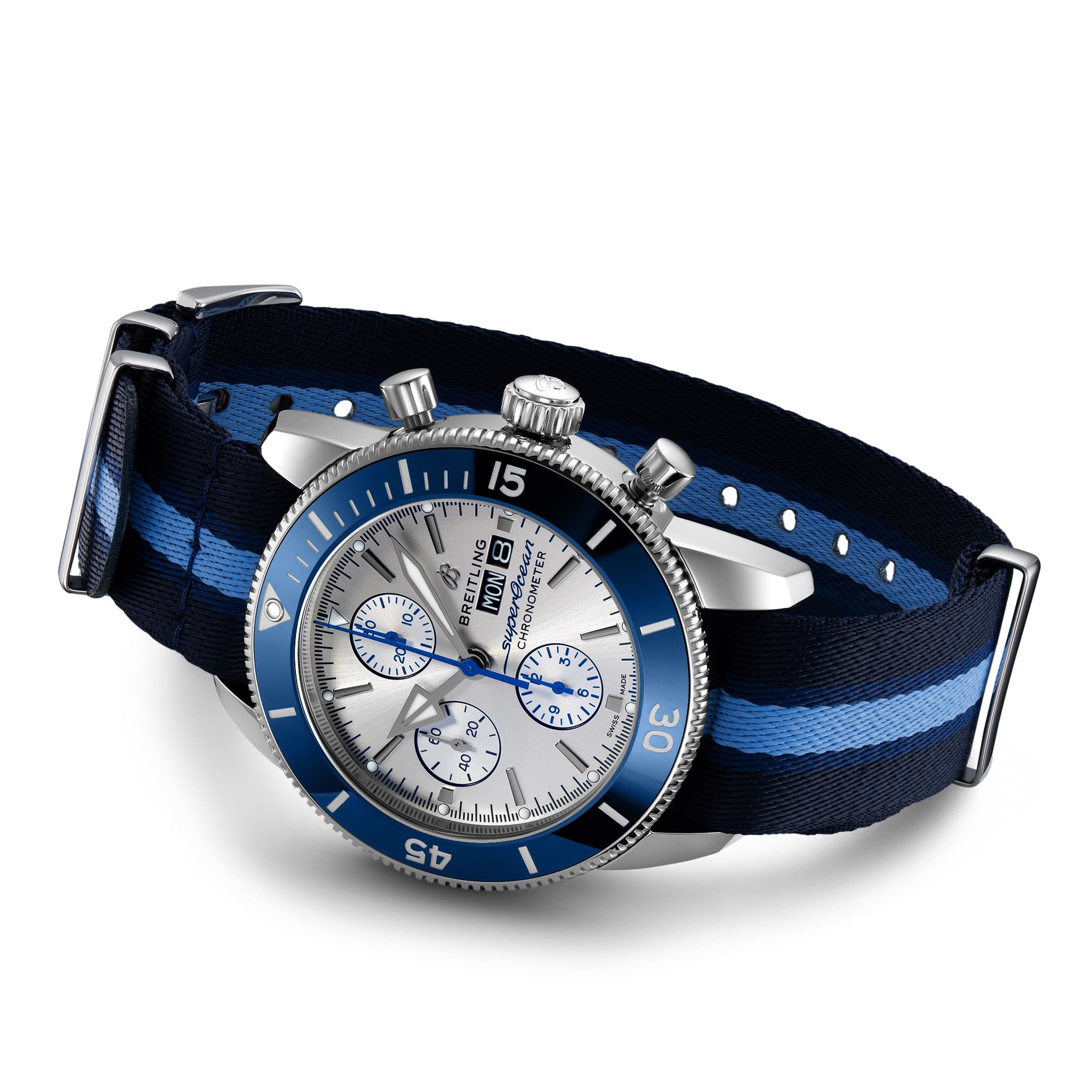 Breitling Breitling Superocean Heritage Chronograph 44 Ocean Conservancy Limited Edition A133131A1G1W1, superocean heritage швейцария мужские часы на браслете тканевый боковой вид