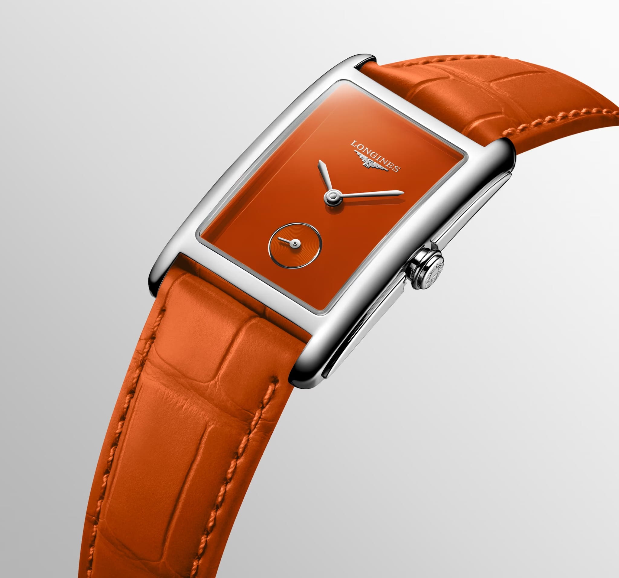 Longines L55124922 женские часы застежка крупным планом