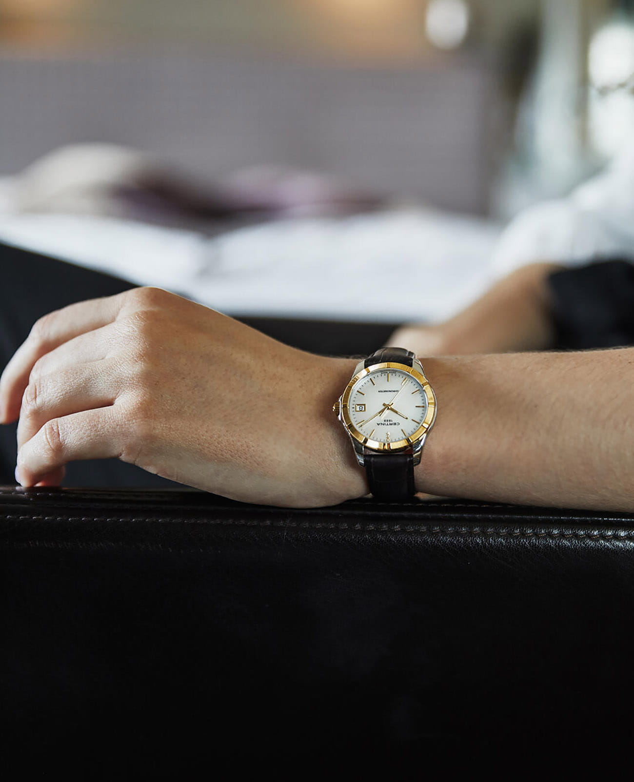 Оригинальные часы Certina Certina DS Jubile C902.251.46.016.00 кварцевые калибр механизма eta e64.111 общий вид