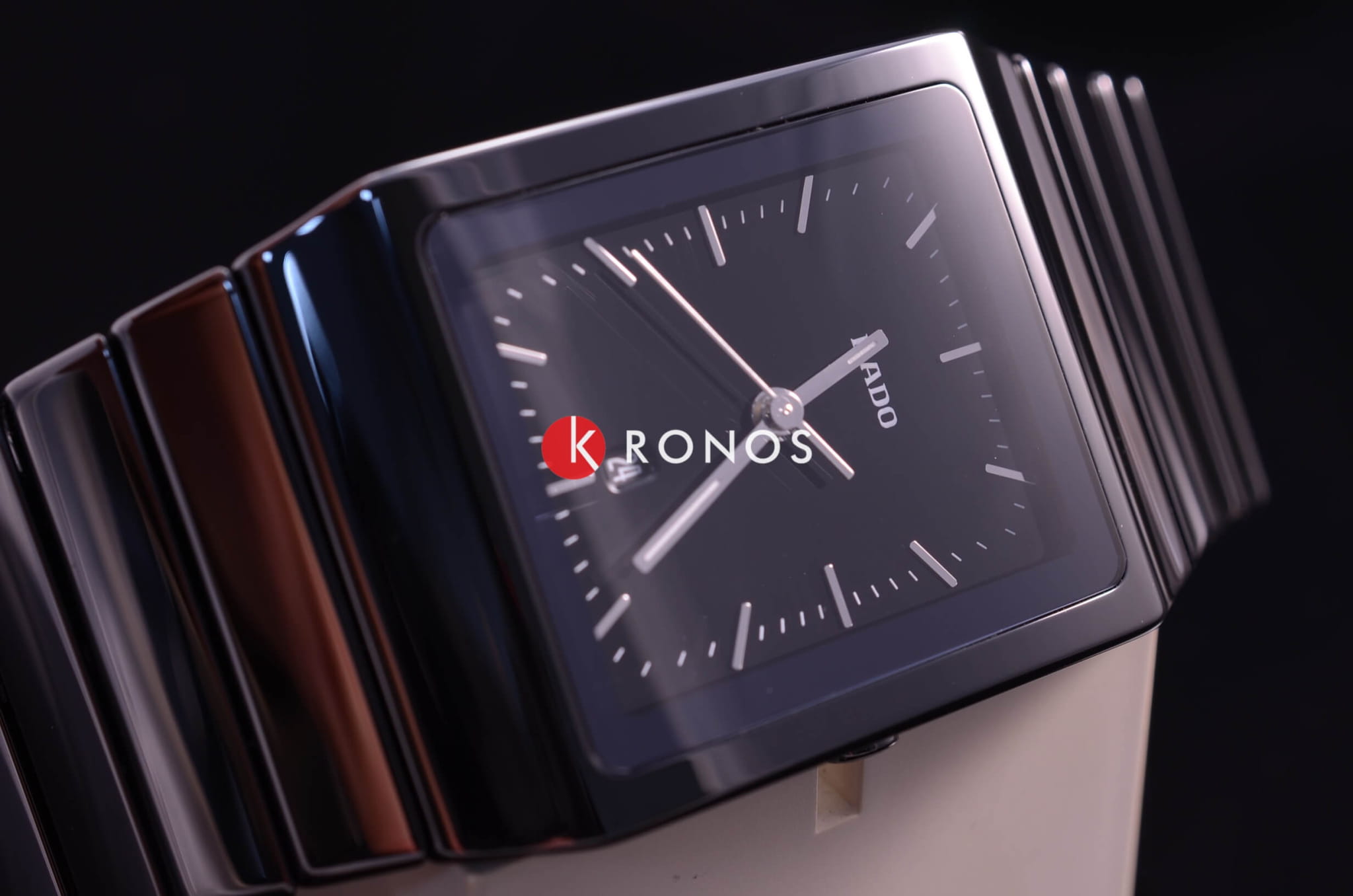 Rado Rado Ceramica R21700172 кварцевые мужские часы часы крупный план черный циферблата