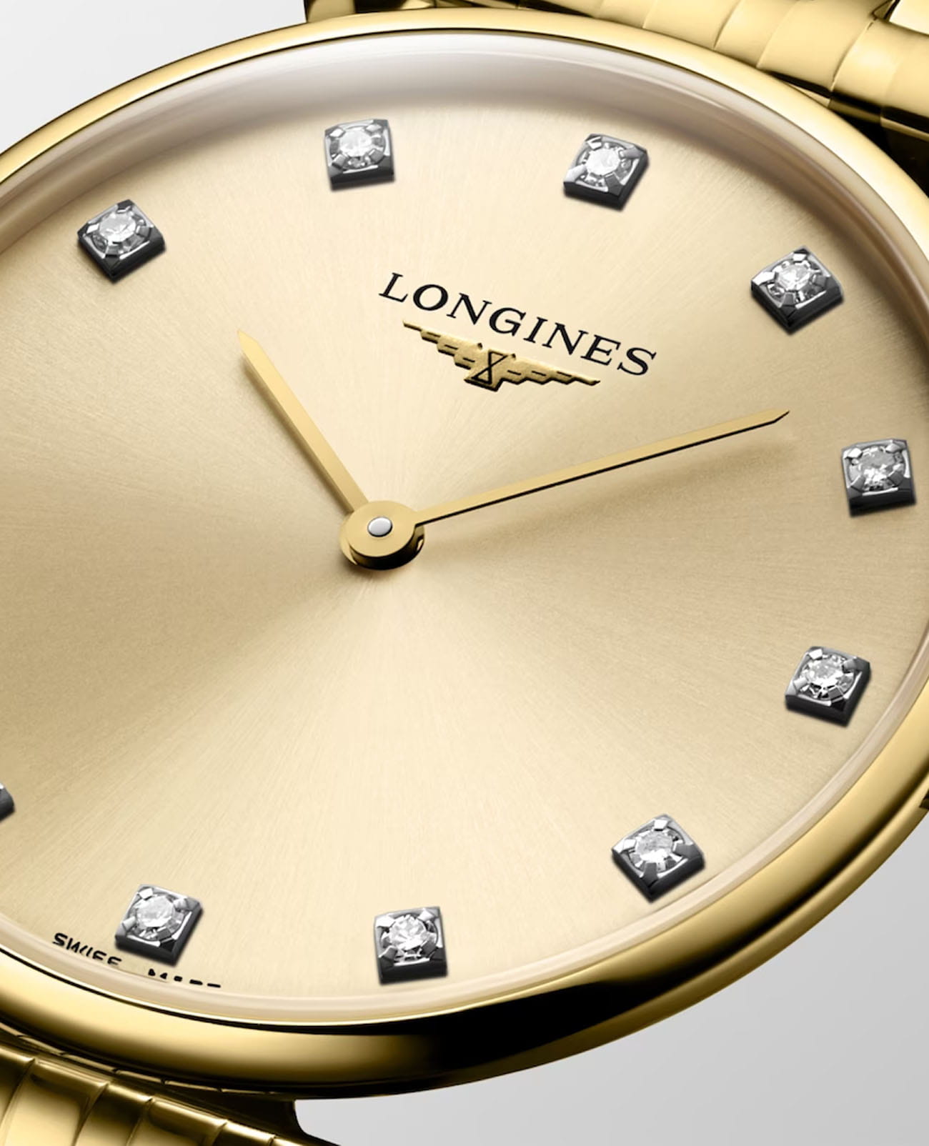 Longines Longines La Grande Classique L4.512.2.37.8 женские часы золотой циферблат на запястье
