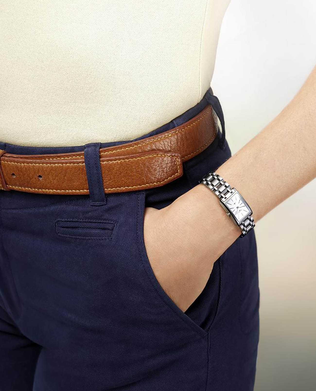 Оригинальные часы Longines Longines DolceVita L5.255.4.11.6 кварцевые калибр механизма l178 общий вид