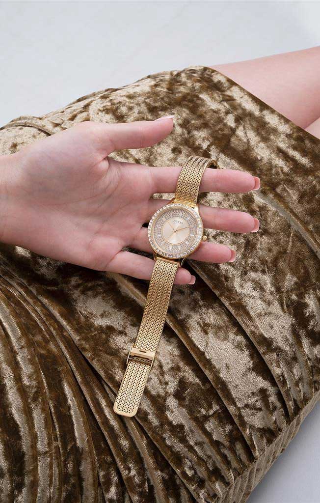 Guess Guess Dress Steel GW0402L2 кварцевые женские часы часы крупный план золотой циферблата