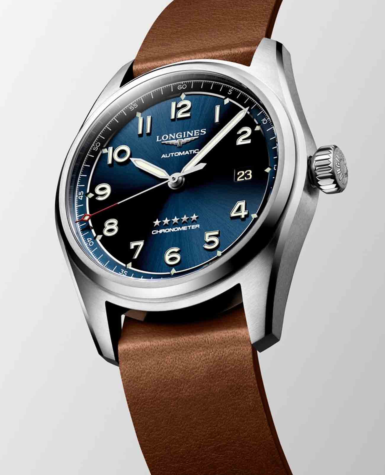 Longines Longines Spirit Prestige Edition L3.810.4.93.9 механические мужские часы часы крупный план синий циферблата