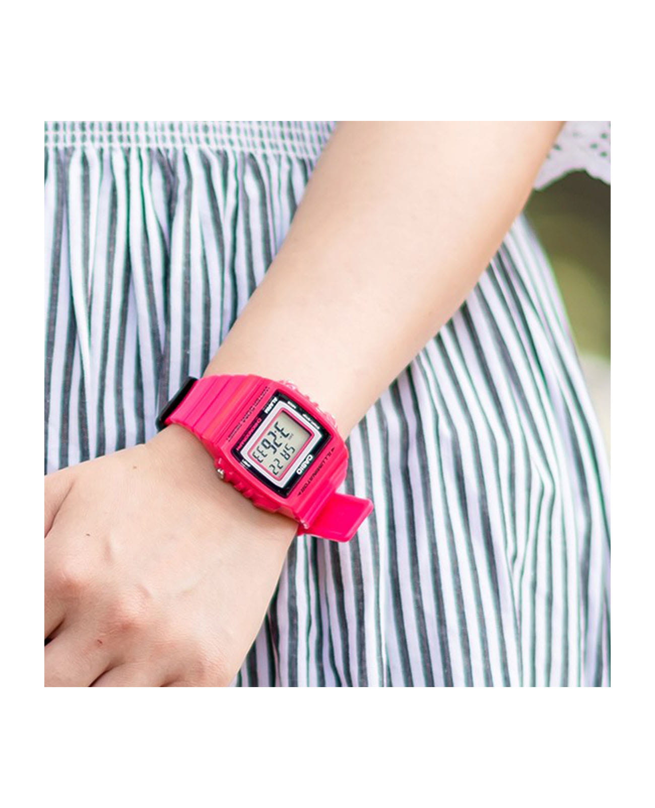Casio Casio Collection W-215H-4AVDF (W-215H-4A) , наручные мужские часы фото под углом
