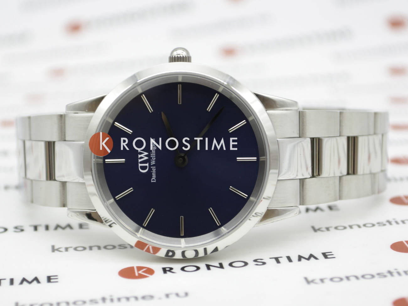 Daniel Wellington Daniel Wellington Iconic Link Arctic DW00100458 кварцевые мужские часы часы крупный план синий циферблата