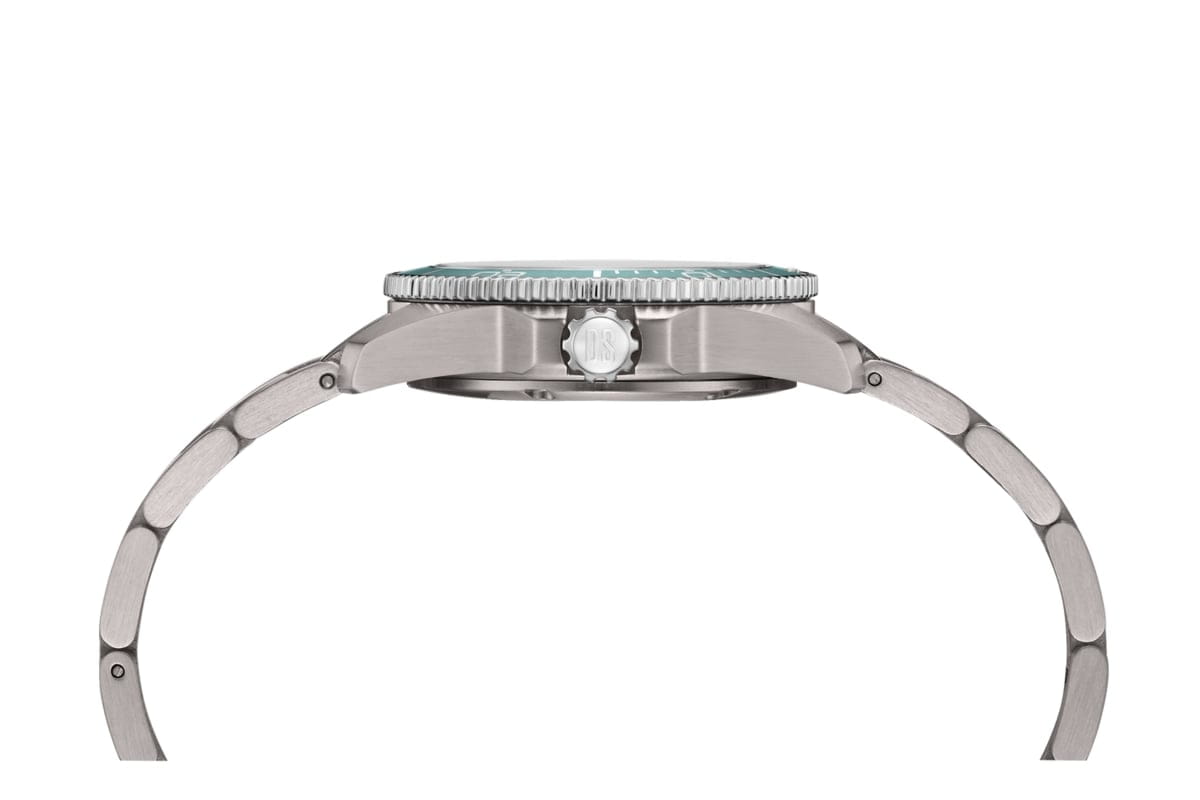 Certina Certina DS Action Lady C048.210.44.131.00  - задняя крышка металл титан корпуса, швейцария часы
