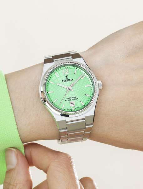 Festina F20052/4 женские часы застежка крупным планом